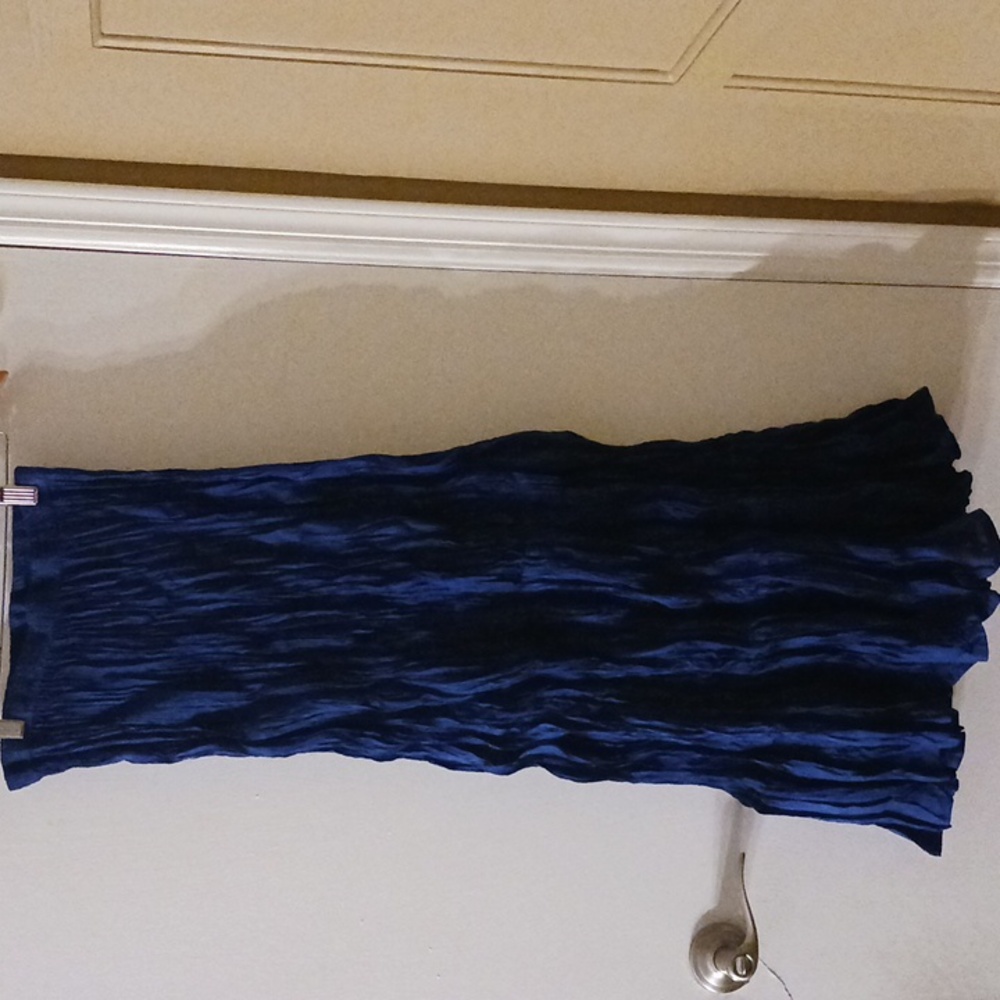 EZBA Broomstick Maxi Skirt NEW W/TAGS